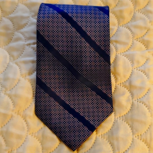 Men's Necktie - Picture 1 of 4